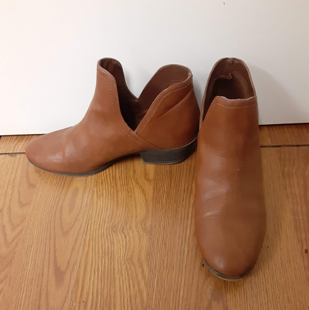 Faded Glory Faux Brown Leather Womens Boots